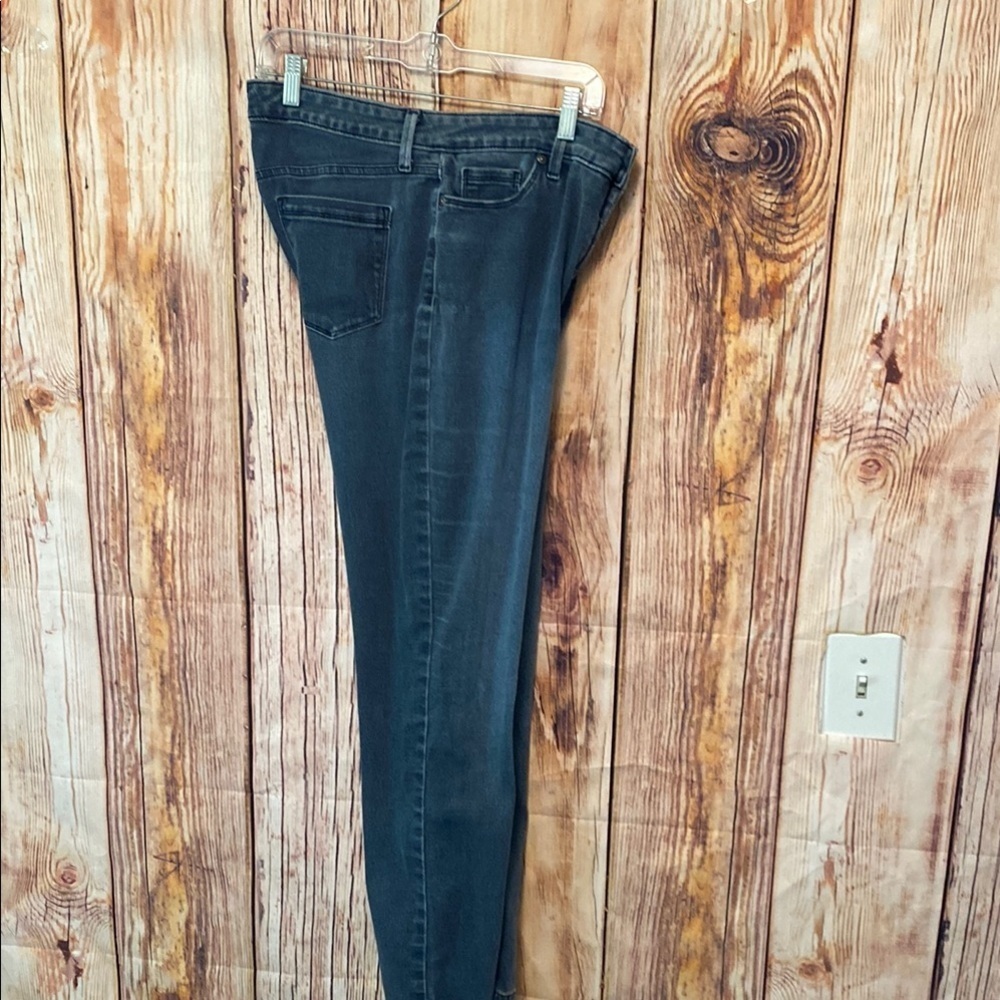 Bandolino Relaxed Blue Denim Jeans Size 12 Work Outing Hiking & Walking